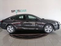 Usado Opel Insignia Business 122 CV (89 kW) 2022 Gris Berlina