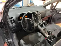 Brugt Toyota Auris Sol 124 HK (91 kW) 2007 Sort Sedan