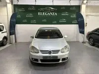 Usado VW Golf IV Trendline 102 CV (75 kW) 2005 Gris Utilitario