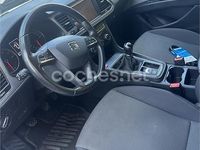 Usado Seat Leon Style 130 CV (95 kW) 2019 Blanco Berlina