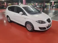 Usado Seat Altea XL I-Tech 105 CV (77 kW) 2015 Blanco Monovolumen