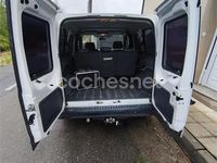 Usado Ford Tourneo Connect Trend 115 CV (84 kW) 2013 Blanco Monovolumen