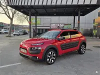 Usado Citroën C4 Feel 100 CV (73 kW) 2017 Rojo Berlina
