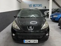 Usado Peugeot 207 Active 95 CV (69 kW) 2012 Negro Berlina