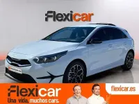 Usado Kia Ceed Style 100 CV (73 kW) 2025 Blanco Utilitario