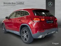 Usado Mercedes GLA200 163 CV (119 kW) 2022 Manufaktur rojo patagonia SUV