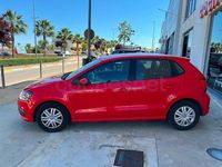 Usado VW Polo Advance 75 CV (55 kW) 2015 Rojo Berlina