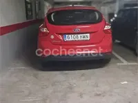 Usado Ford Focus Trend 125 CV (91 kW) 2012 Rojo Berlina