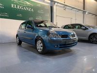 Usado Renault Clio II Expression 60 CV (44 kW) 2001 Azul Berlina