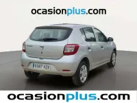 Usado Dacia Sandero Ambiance 75 CV (55 kW) 2014 Plateado Utilitario