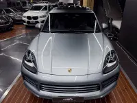 Usado Porsche Cayenne E-Hybrid 462 CV (339 kW) 2020 Gris / plata SUV