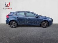 Usado Volvo V40 Inscription 120 CV (88 kW) 2017 Azul Familiar