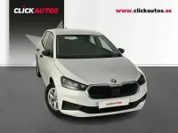Usado Skoda Fabia Essence 80 HP (58 kW) 2025 Branco Citadino