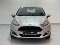 Usado Ford Fiesta Trend 82 CV (60 kW) 2017 Gris / plata Berlina