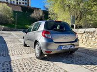 Usado Renault Clio II Exception 105 CV (77 kW) 2010 Beige Berlina
