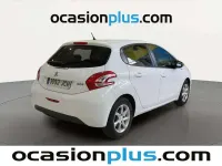 Usado Peugeot 208 Style 82 CV (60 kW) 2015 Blanco Utilitario