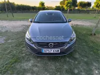 Usado Volvo V60 Momentum 120 CV (88 kW) 2018 Gris / plata Familiar