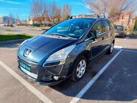Usado Peugeot 5008 Active 114 CV (83 kW) 2013 Azul Monovolumen