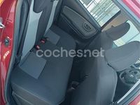 Usado Toyota Yaris Hybrid Active 100 CV (73 kW) 2018 Rojo Berlina