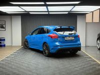Usado Ford Focus RS 350 CV (257 kW) 2016 Azul Berlina
