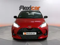 Usado Toyota Yaris Hybrid Sport 130 CV (95 kW) 2025 Rojo Berlina