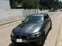 Usado BMW 118 150 CV (110 kW) 2017 Gris / plata Utilitario