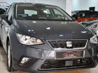 Usado Seat Ibiza Style Plus 80 CV (58 kW) 2019 Gris / plata Utilitario