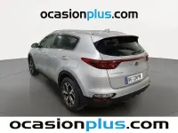 Usado Kia Sportage 132 CV (97 kW) 2021 Gris plata SUV