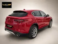 Usado Alfa Romeo Stelvio Executive 210 CV (154 kW) 2018 Rojo SUV