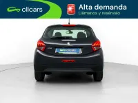 Usado Peugeot 208 Signature Sky 110 CV (80 kW) 2018 Negro Utilitario