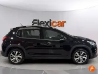 Usado Peugeot 2008 Allure 130 CV (95 kW) 2019 Negro SUV