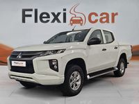 usado Mitsubishi L200 CLUB CUB MOTION 2.2 TDI 150CV Diésel en Flexicar Vigo 2