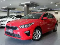 Usado Kia Ceed 100 CV (73 kW) 2020 Rojo Utilitario