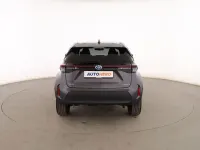 Usado Toyota Yaris Cross Style 116 CV (85 kW) 2022 Gris SUV