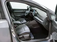 Usado VW Golf VIII R-line 150 CV (110 kW) 2025 Gris Utilitario
