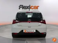 Usado Hyundai i20 100 CV (73 kW) 2022 Blanco Utilitario