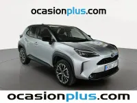 Usado Toyota Yaris Hybrid Style 116 CV (85 kW) 2022 Gris SUV