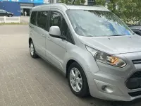 Usado Ford Grand Tourneo Connect Titanium 120 CV (88 kW) 2015 Gris plata Monovolumen