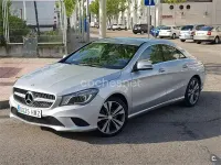 Usado Mercedes CLA220 Urban 170 CV (125 kW) 2014 Gris / plata Berlina