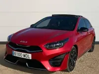 Usado Kia Ceed GT GT-Line 160 CV (117 kW) 2023 Rojo