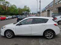 Używany Mazda 3 115 KM (84 kW) 2013 Biały Sedan/Limuzyna