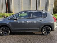 Usado Peugeot 3008 110 CV (80 kW) 2010 Gris / plata Familiar