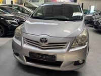 Usado Toyota Verso Active 132 CV (97 kW) 2011 Gris / plata Monovolumen