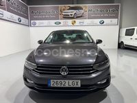 Usado VW Passat Executive 122 CV (89 kW) 2020 Gris / plata Berlina