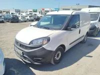 Usado Fiat Doblò 95 CV (69 kW) 2021 Blanco Monovolumen