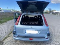 Usado Peugeot 206 110 CV (80 kW) 2002 Gris / plata Familiar