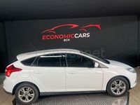 Usado Ford Focus 115 CV (84 kW) 2014 Blanco Berlina