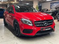 Usado Mercedes GLA180 AMG line 122 CV (89 kW) 2017 Rojo SUV