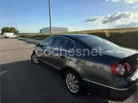 Usado VW Passat Advance 110 CV (80 kW) 2010 Gris / plata Berlina