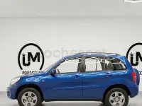Usado Toyota RAV4 Luna 125 CV (91 kW) 2003 Azul SUV
